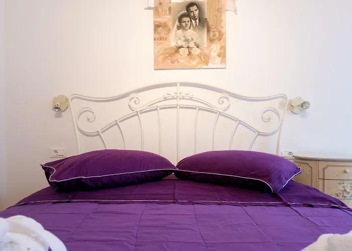 Elegant & Enchanting - Apartment At Old Town Entrance -